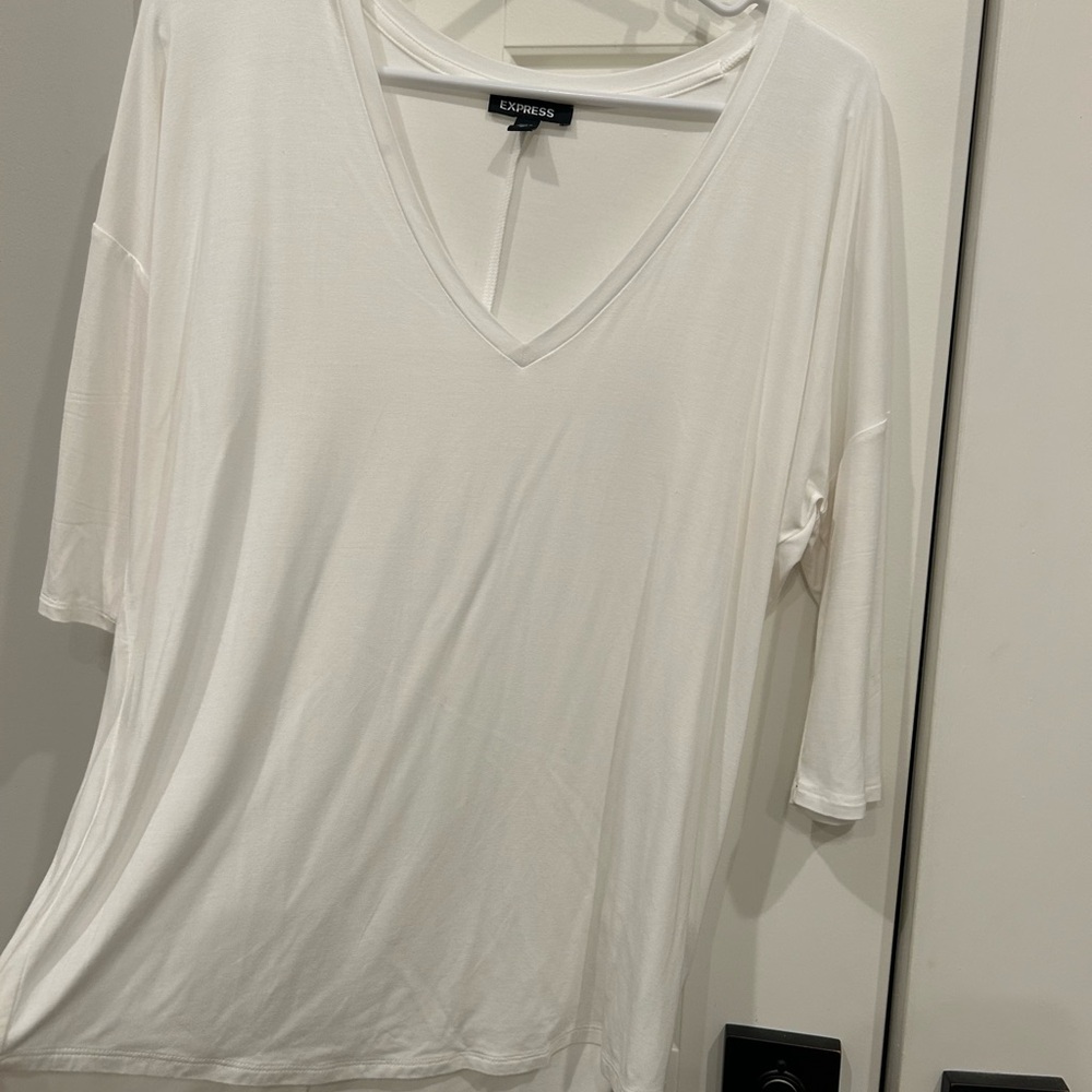 Express one eleven White V-Neck Women's Top Size medium